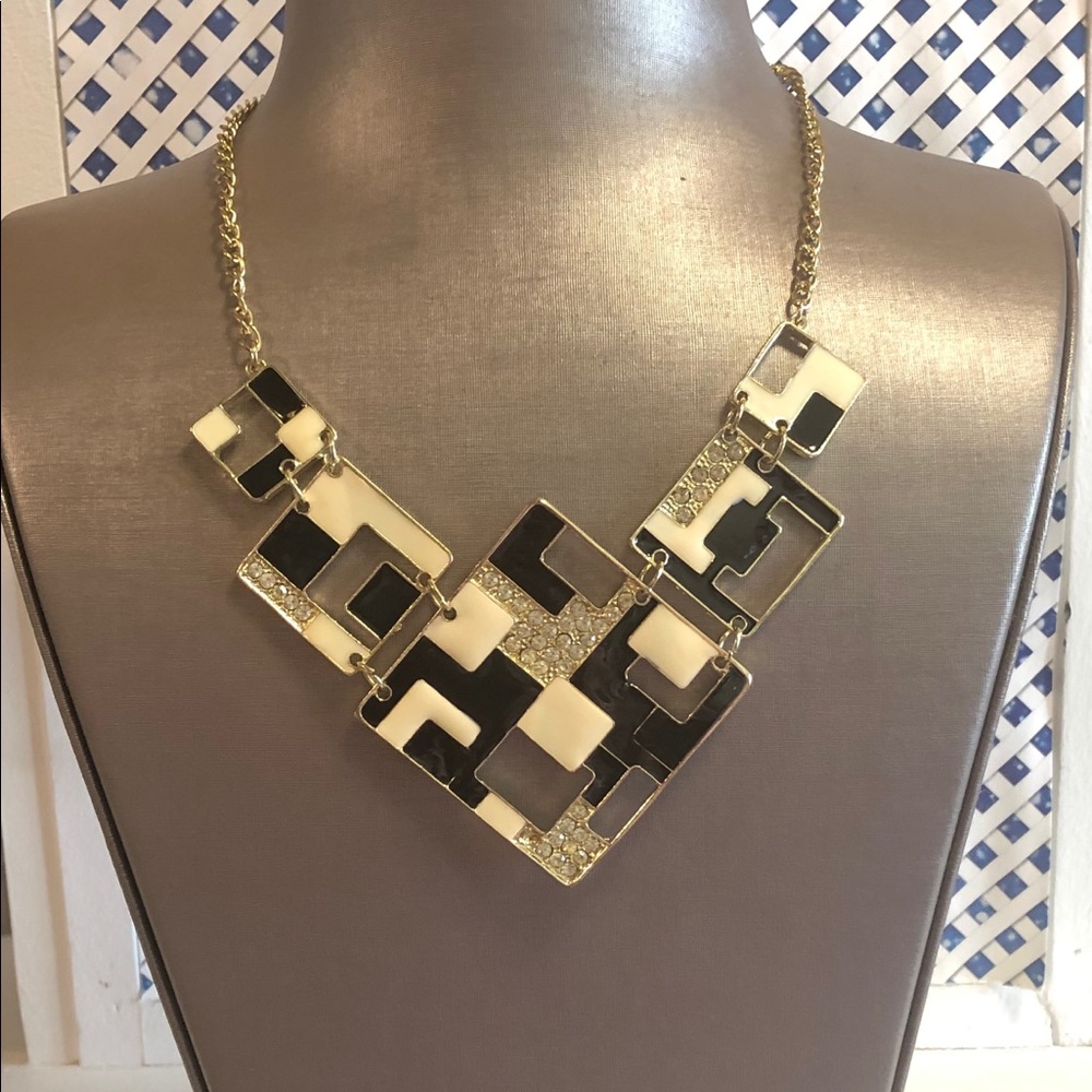 Stony Jewelry Statement Necklace
